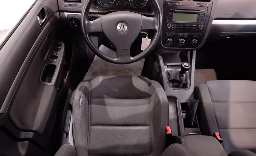 Volkswagen Golf 1.6i