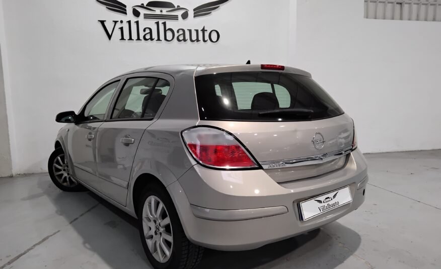 Opel Astra 1.6i