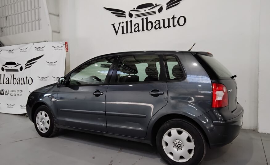 VOLKSWAGEN POLO