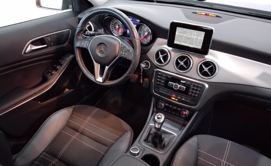 MERCEDES-BENZ Gla 200 CDI