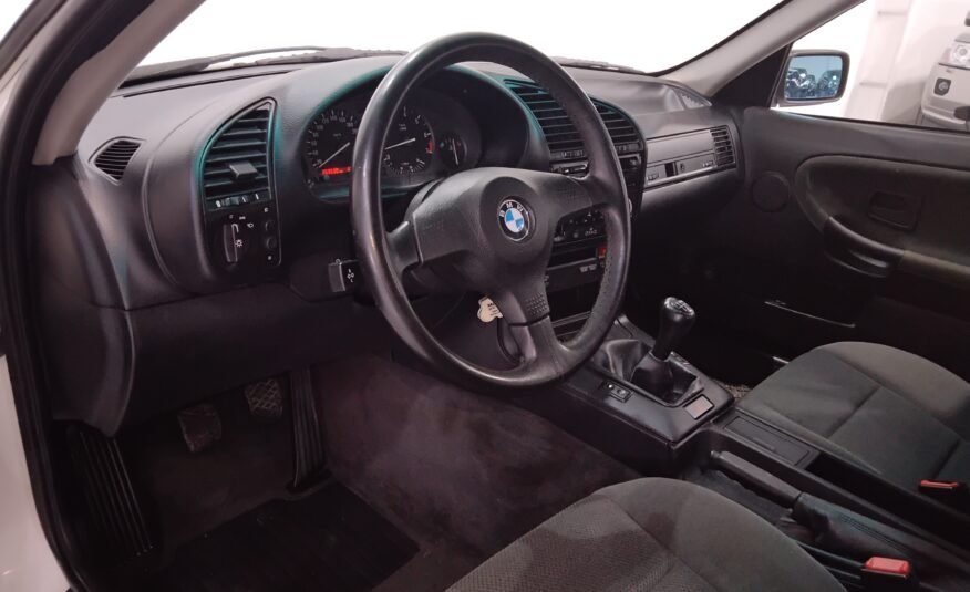 BMW SERIE 3 325i