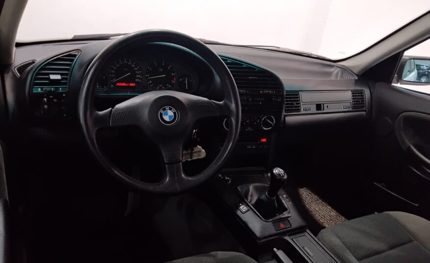 BMW SERIE 3 325i
