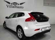 VOLVO V40 D3