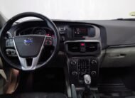 VOLVO V40 D3