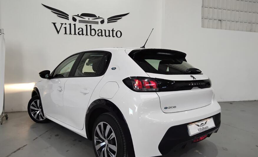 PEUGEOT e-208