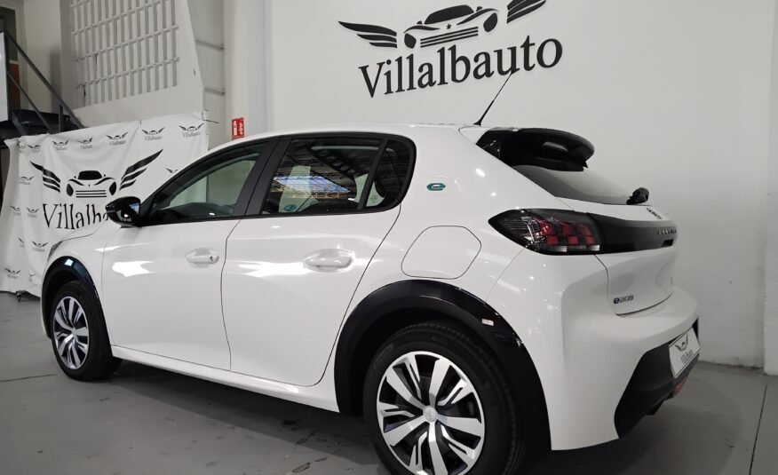 PEUGEOT e-208