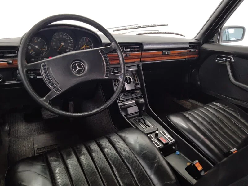 MERCEDES-BENZ 350SE