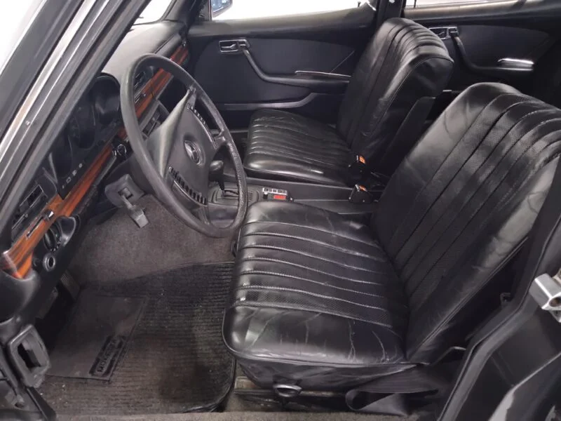 MERCEDES-BENZ 350SE