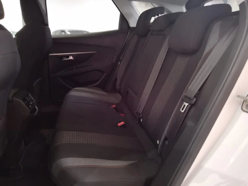 PEUGEOT 3008 II