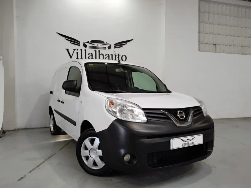 NISSAN NV250
