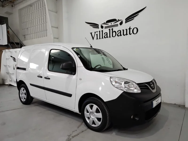 NISSAN NV250