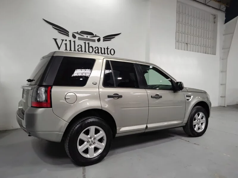 LAND-ROVER Freelander +2