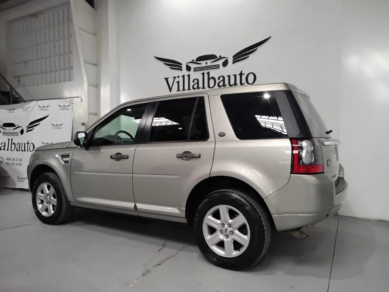 LAND-ROVER Freelander +2
