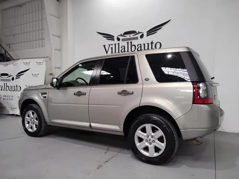 LAND-ROVER Freelander +2