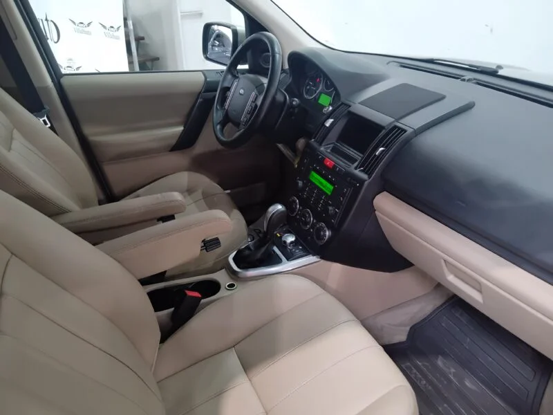 LAND-ROVER Freelander +2