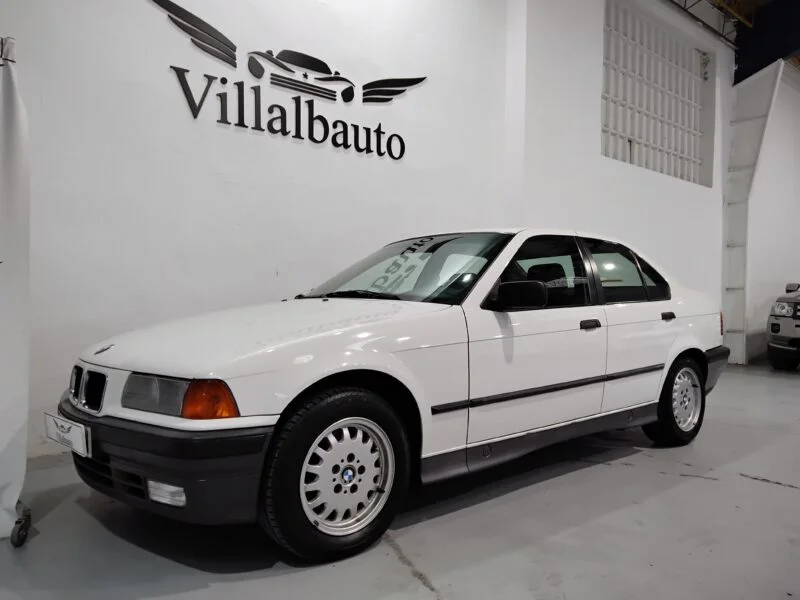 BMW Serie 3 325i