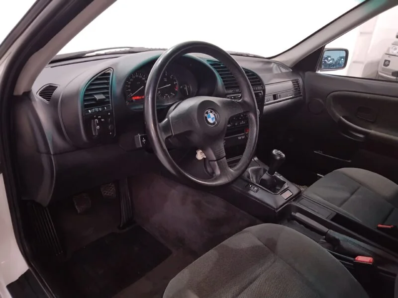 BMW Serie 3 325i