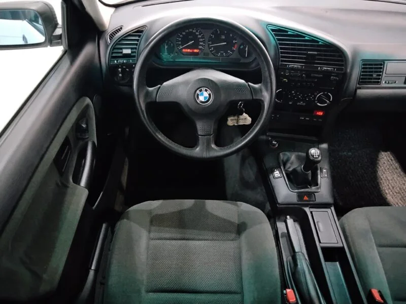 BMW Serie 3 325i