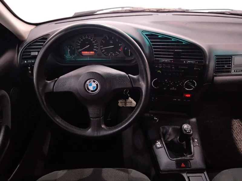 BMW Serie 3 325i
