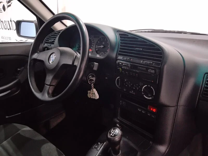 BMW Serie 3 325i