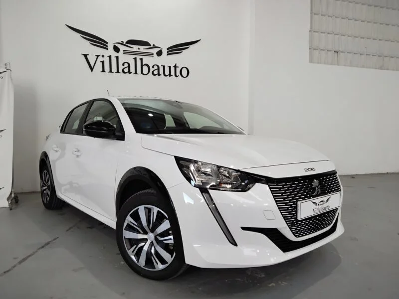 PEUGEOT e-208