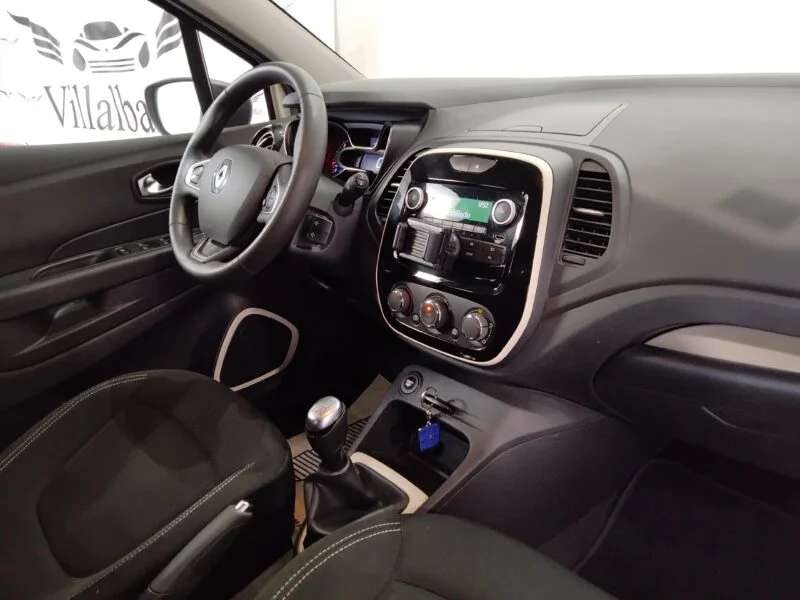 RENAULT CAPTUR