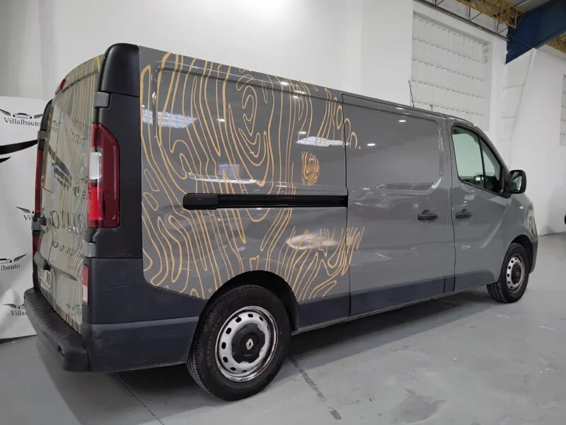 RENAULT Trafic Furgón 29 L1H1 dCi