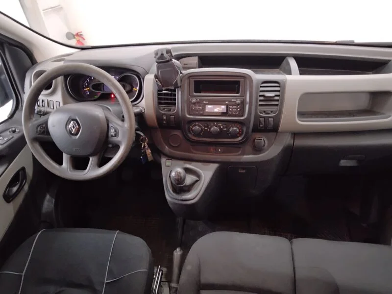 RENAULT Trafic Furgón 29 L1H1 dCi