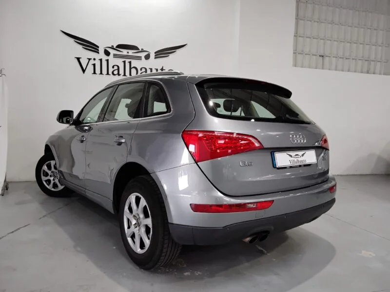 AUDI Q5 QUATTRO S-TRONIC