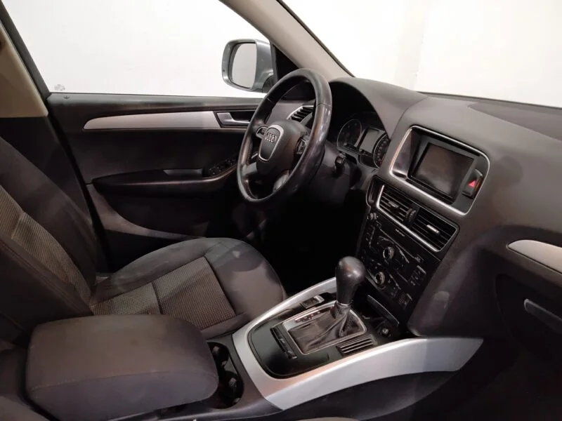 AUDI Q5 QUATTRO S-TRONIC