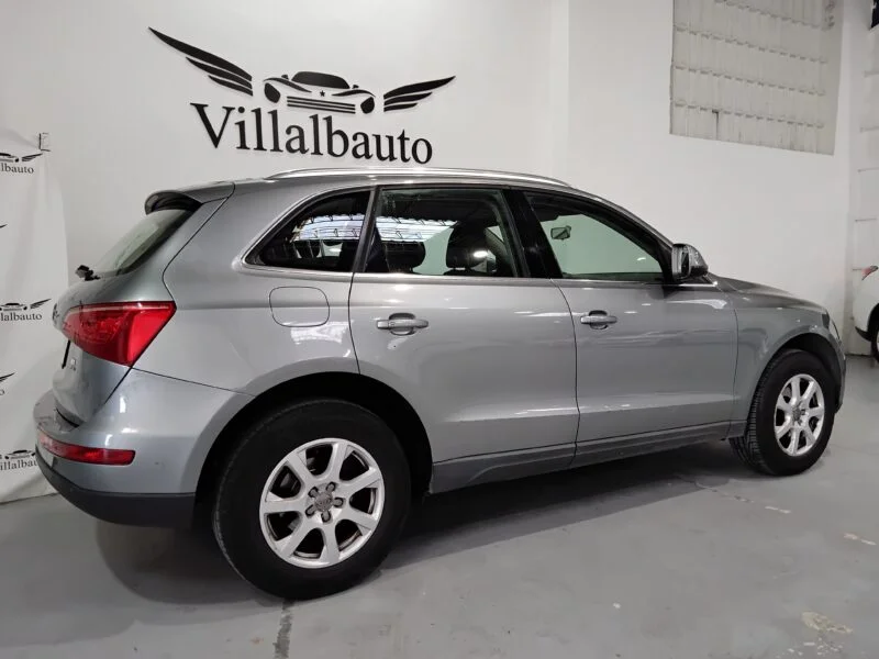 AUDI Q5 QUATTRO S-TRONIC