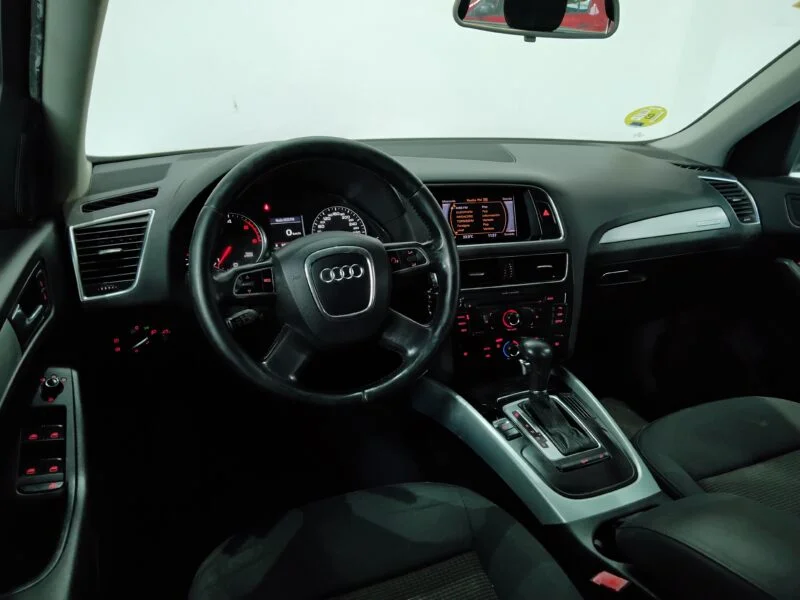 AUDI Q5 QUATTRO S-TRONIC