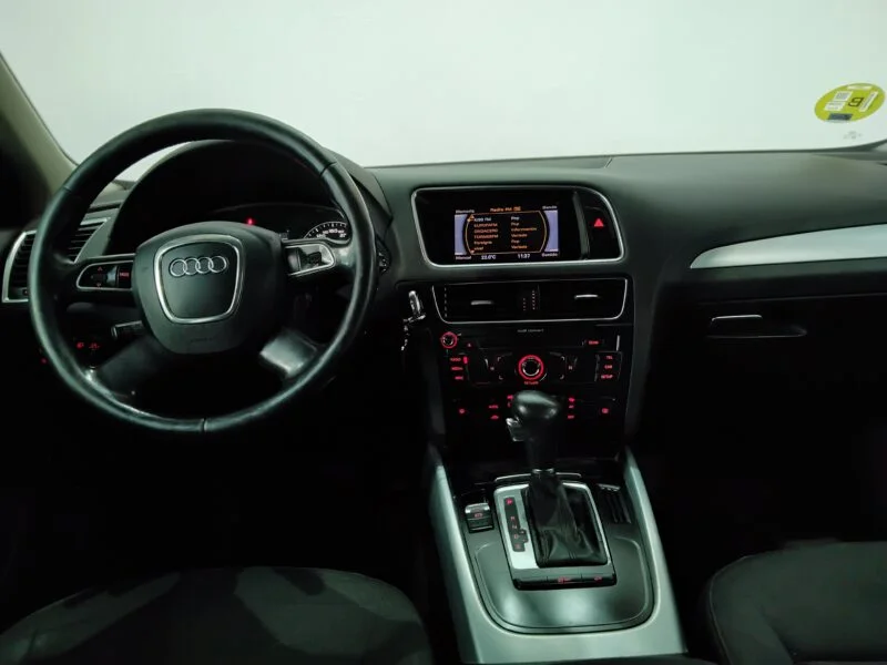 AUDI Q5 QUATTRO S-TRONIC