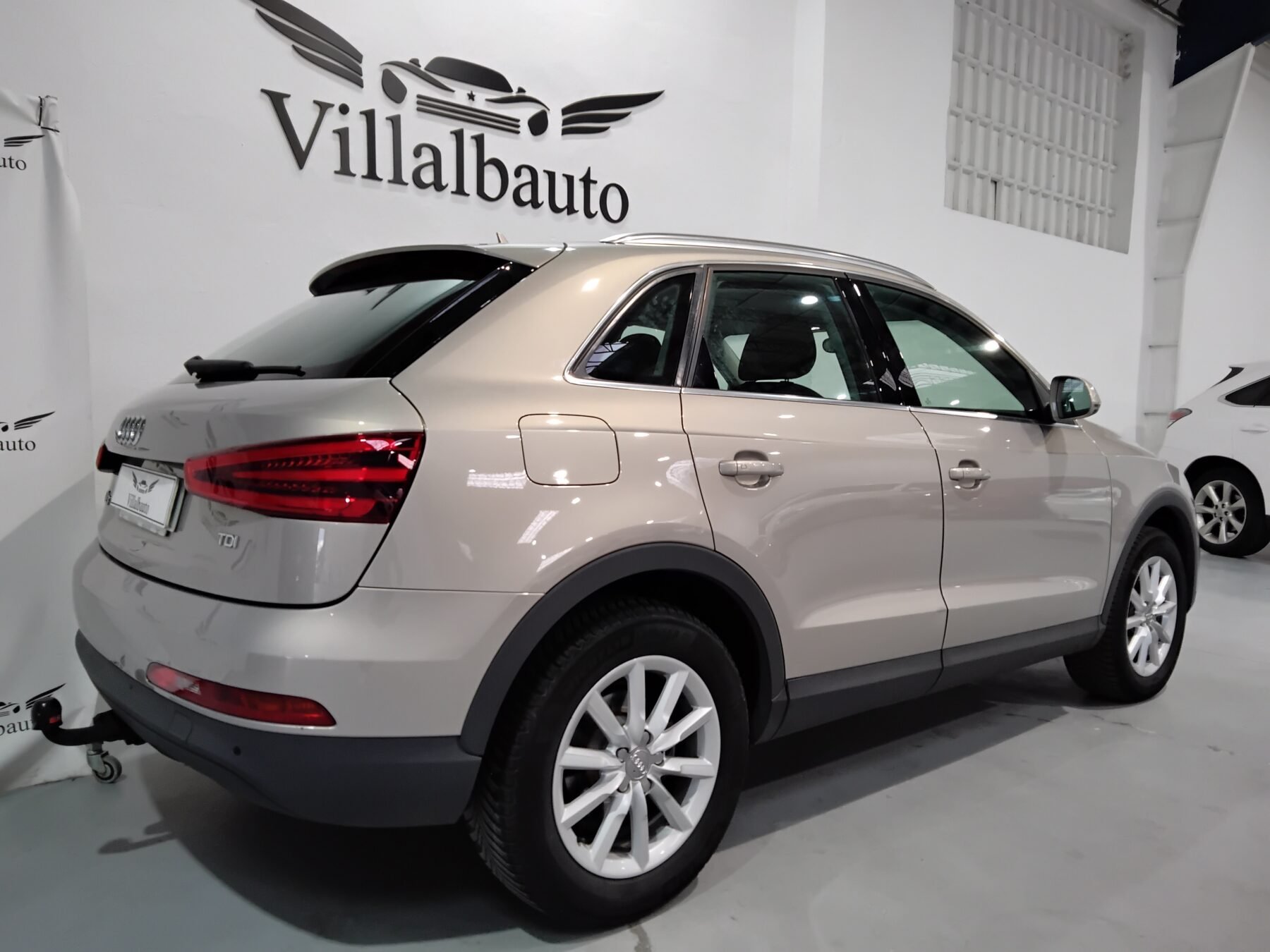 AUDI Q3 2.0 TDI 