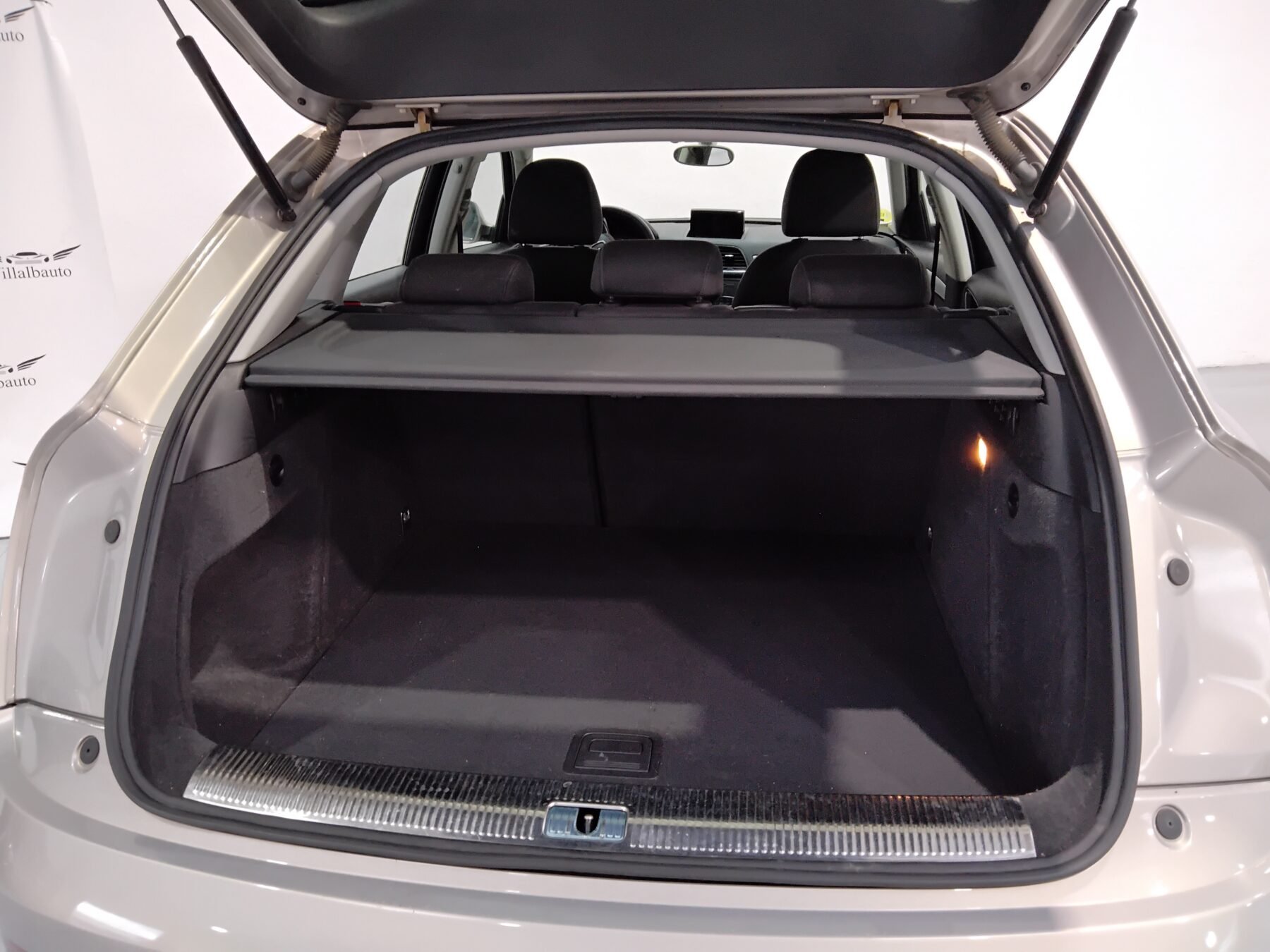 AUDI Q3 2.0 TDI 