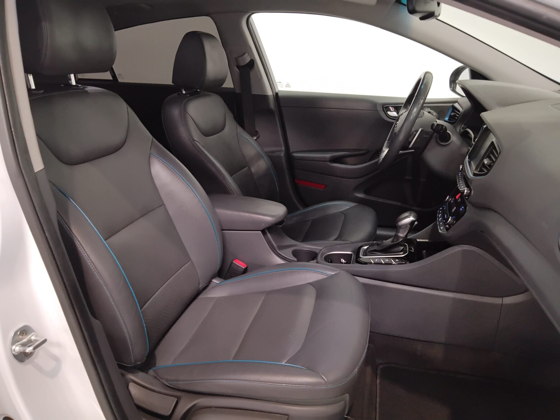 HYUNDAI Ioniq Hybrid