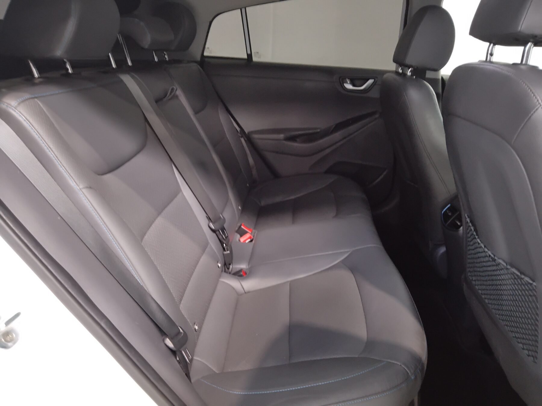 HYUNDAI Ioniq Hybrid