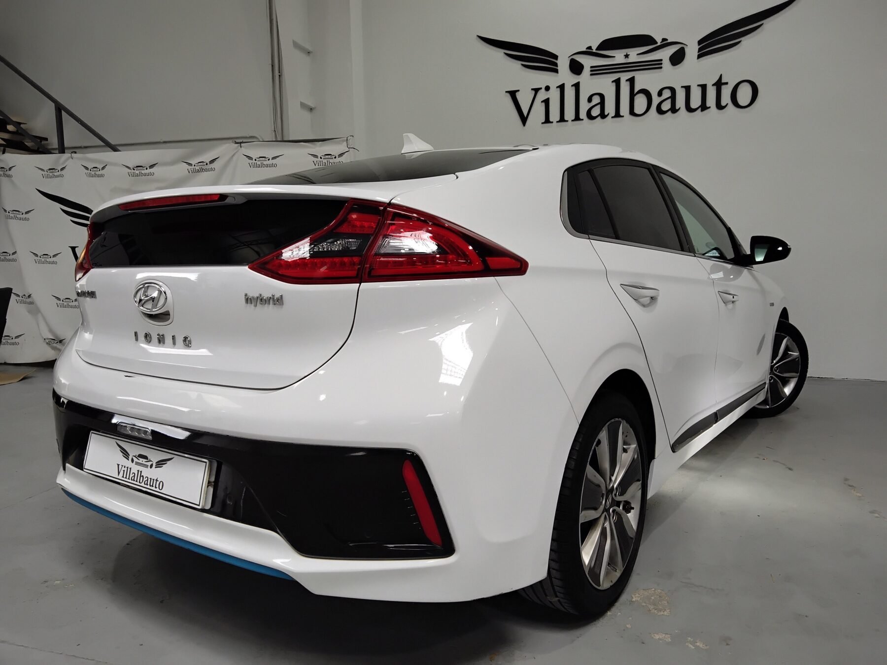 HYUNDAI Ioniq Hybrid