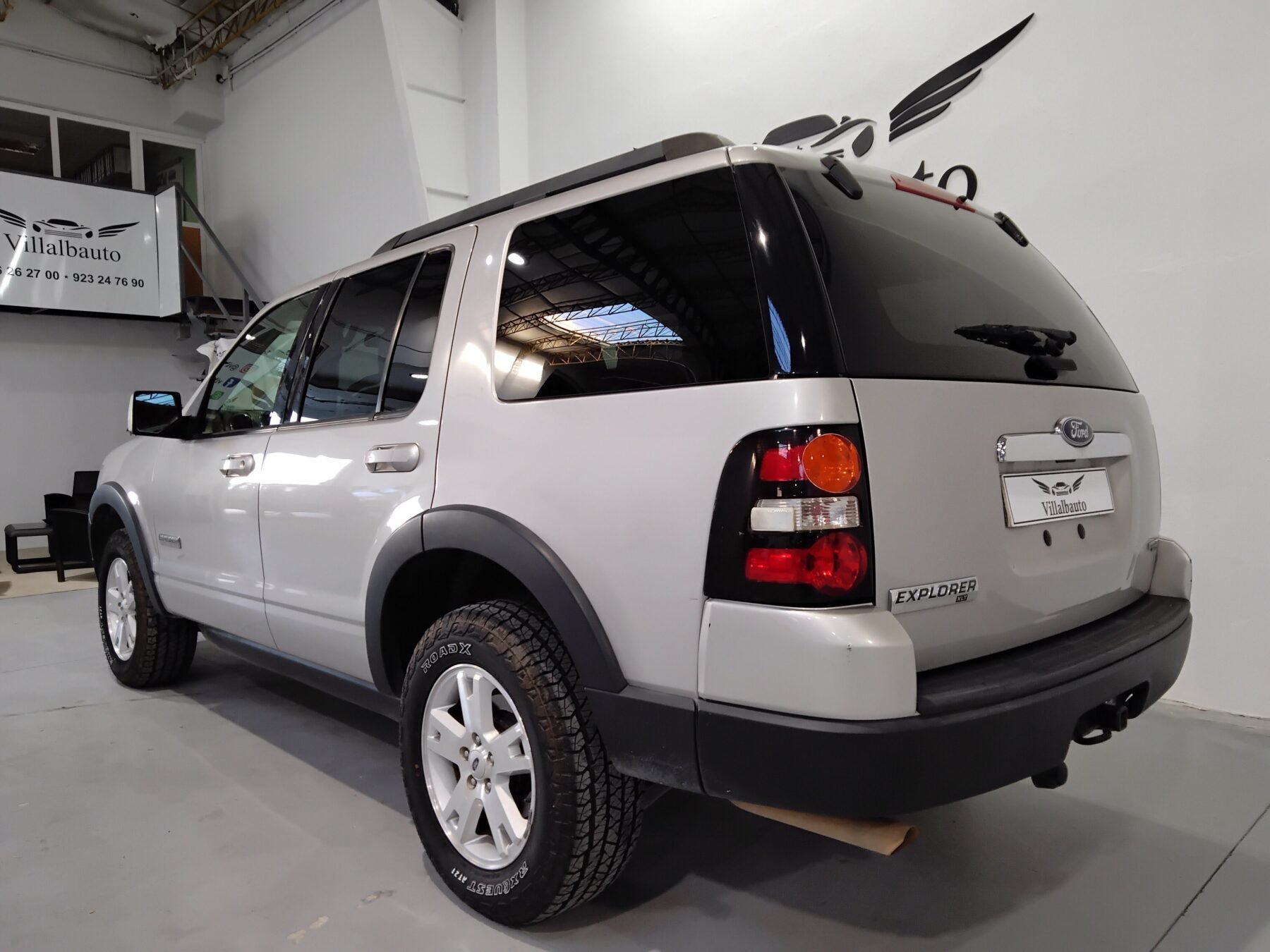 FORD Explorer XLT 4.0 V6