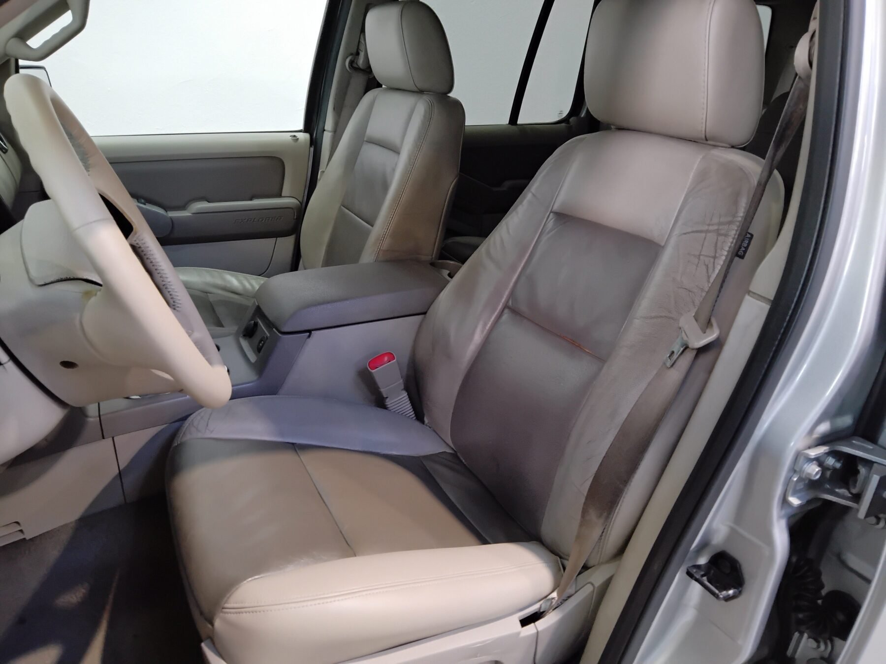 FORD Explorer XLT 4.0 V6