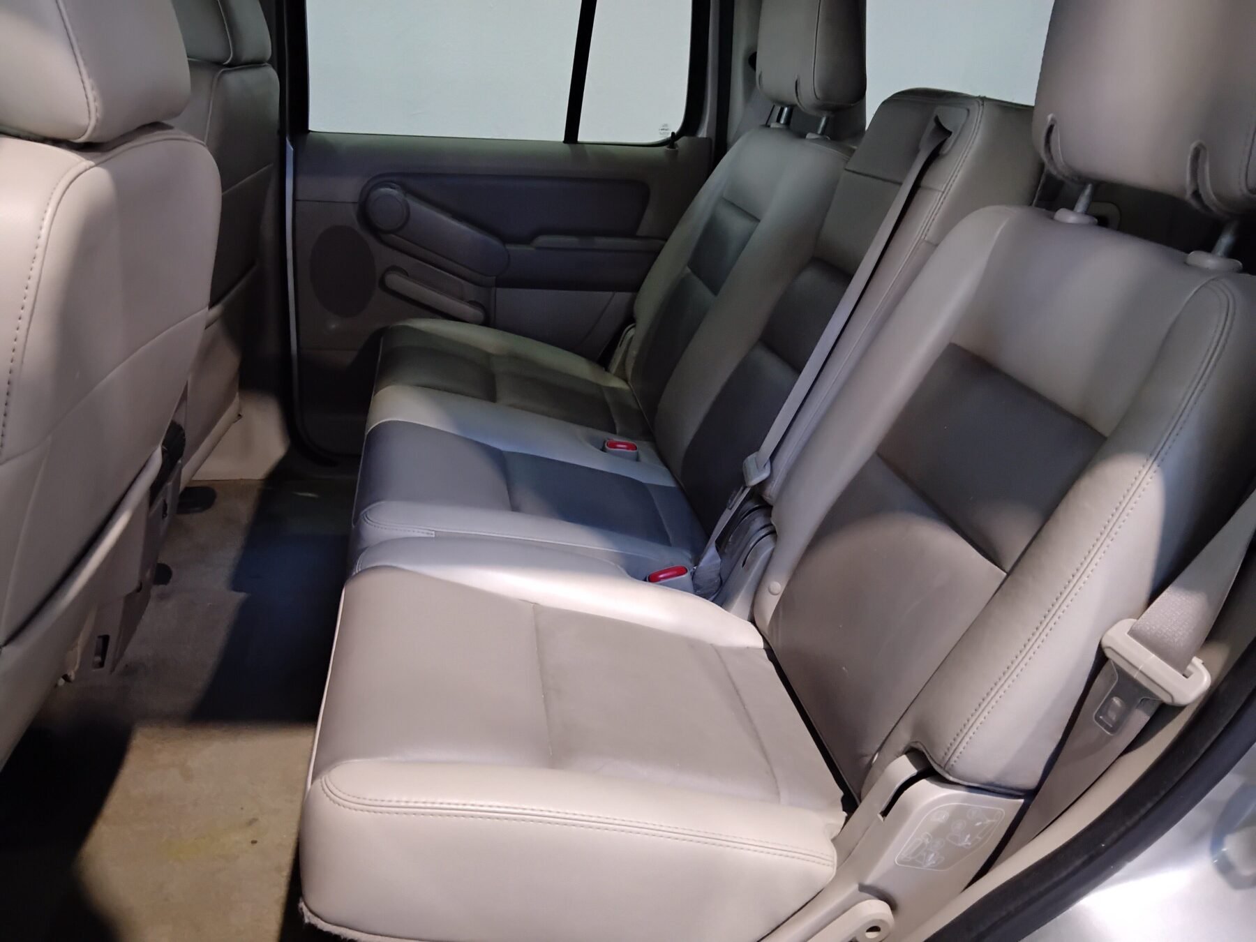 FORD Explorer XLT 4.0 V6