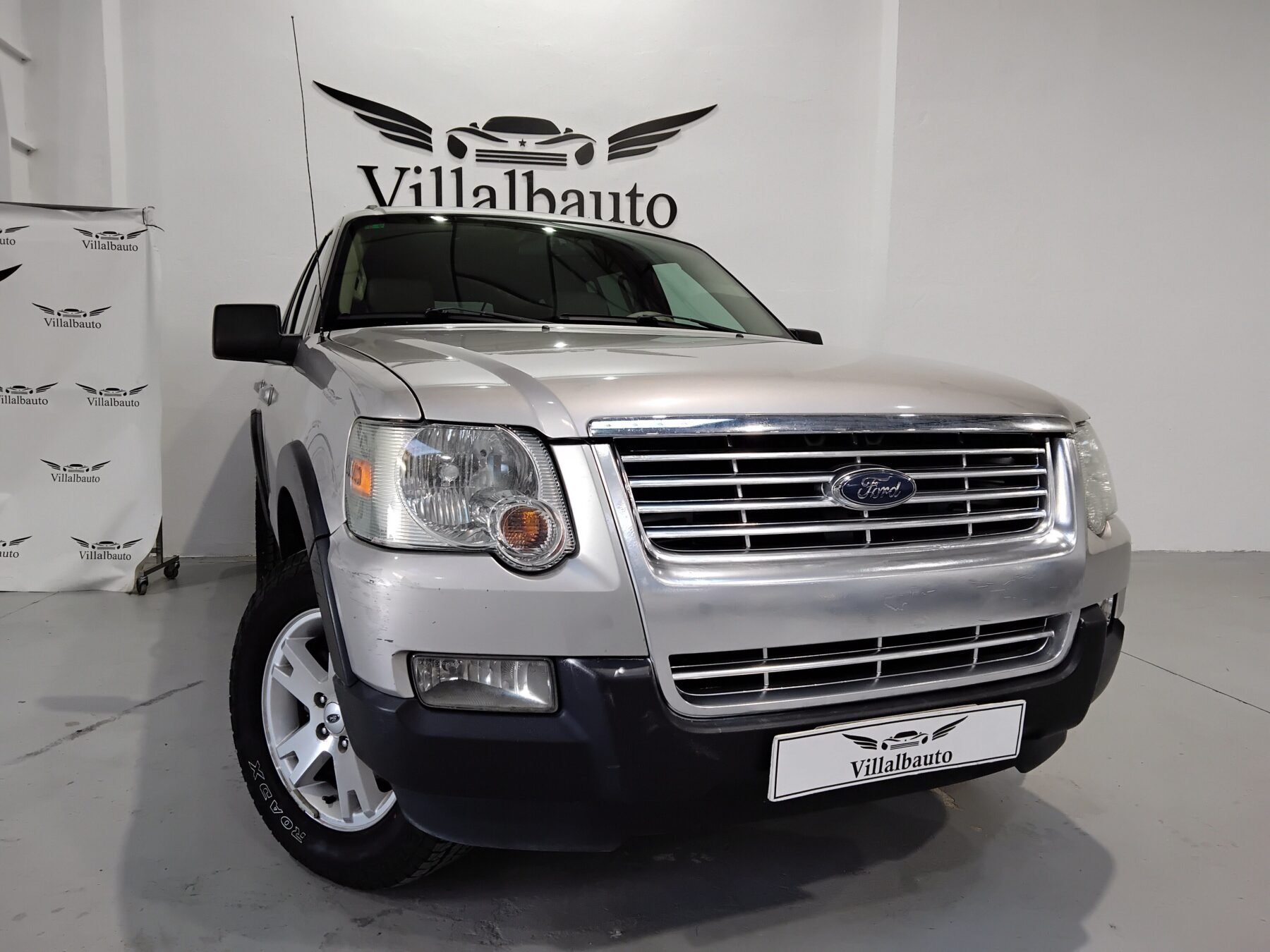 FORD Explorer XLT 4.0 V6