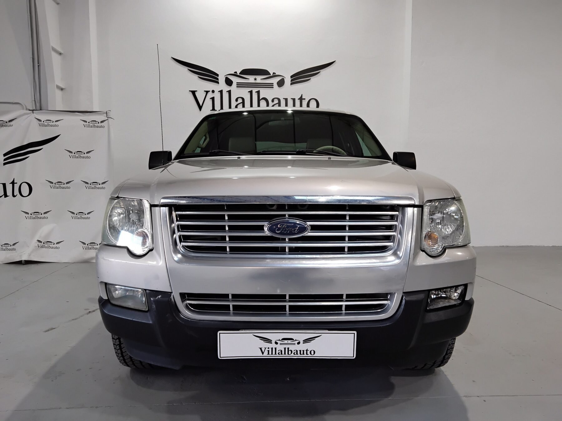 FORD Explorer XLT 4.0 V6