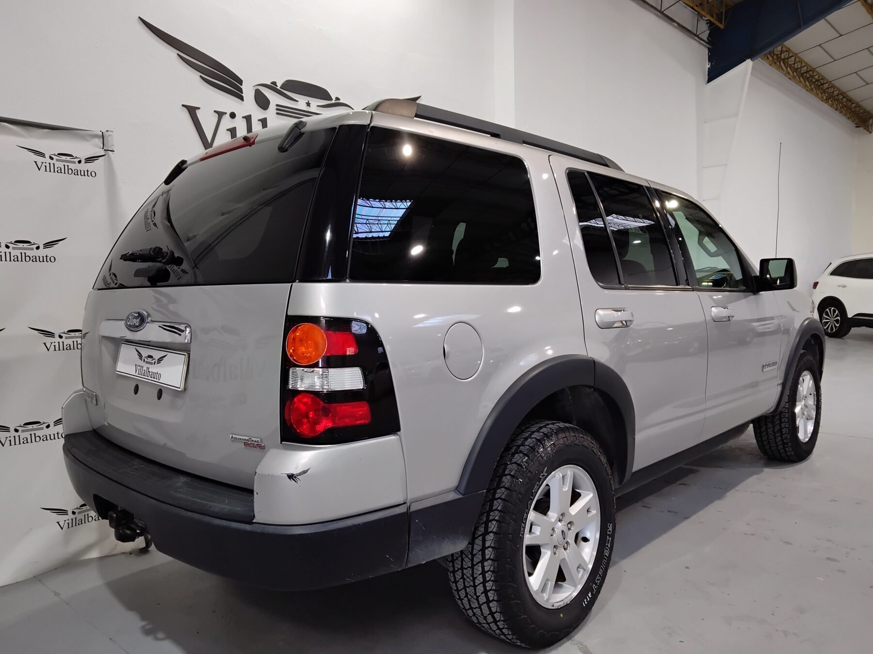 FORD Explorer XLT 4.0 V6