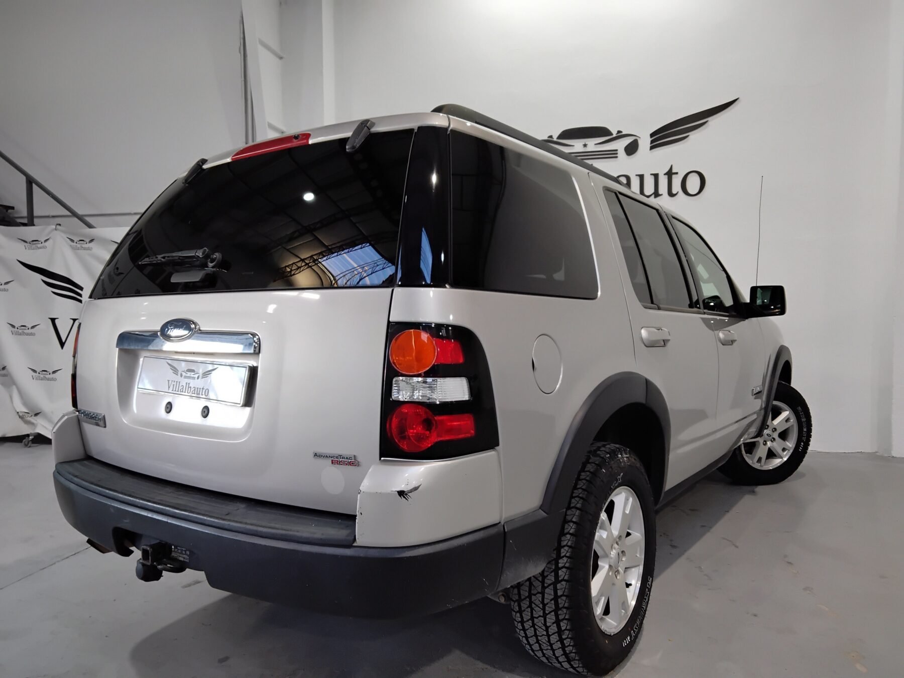 FORD Explorer XLT 4.0 V6