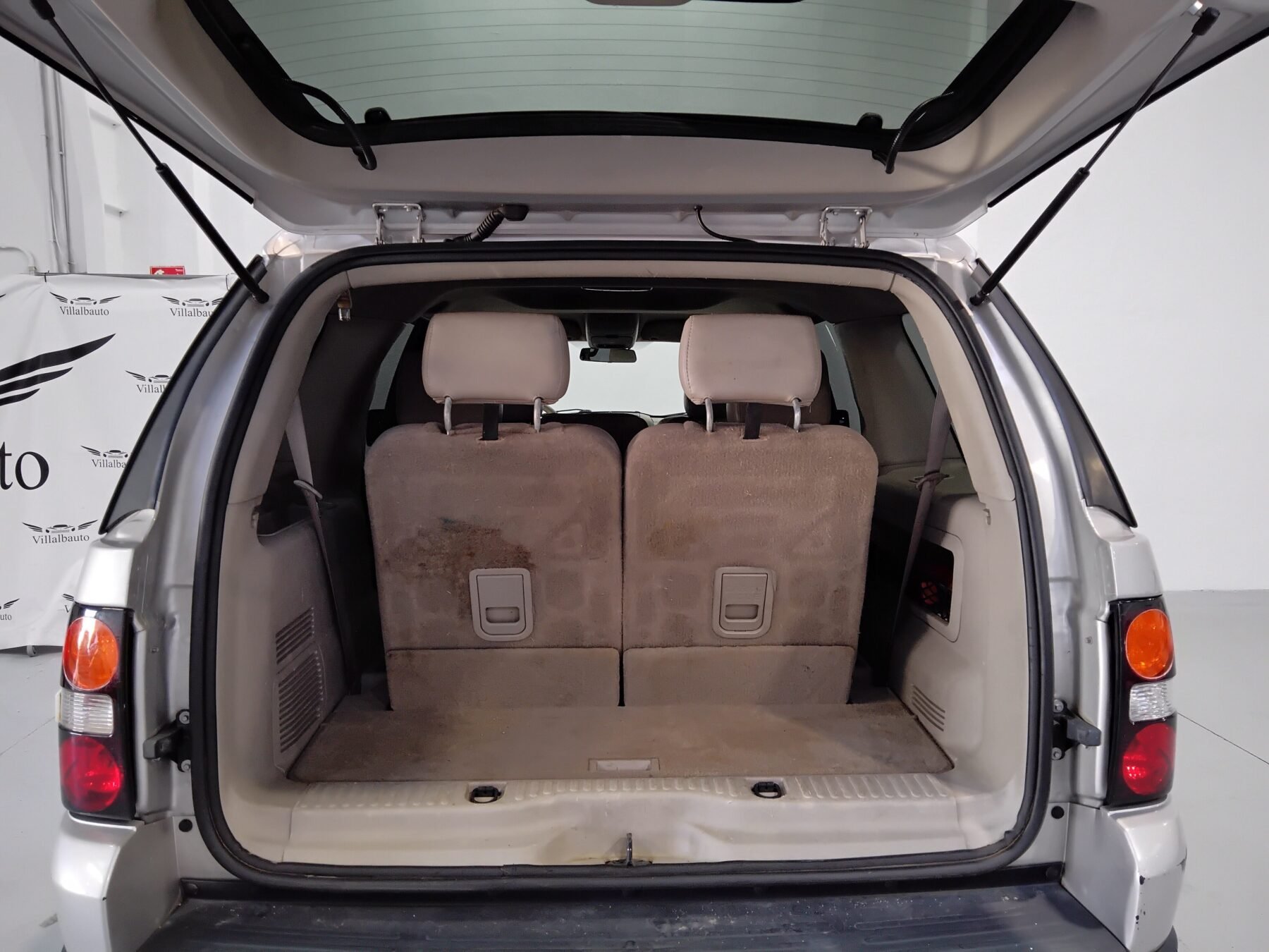 FORD Explorer XLT 4.0 V6