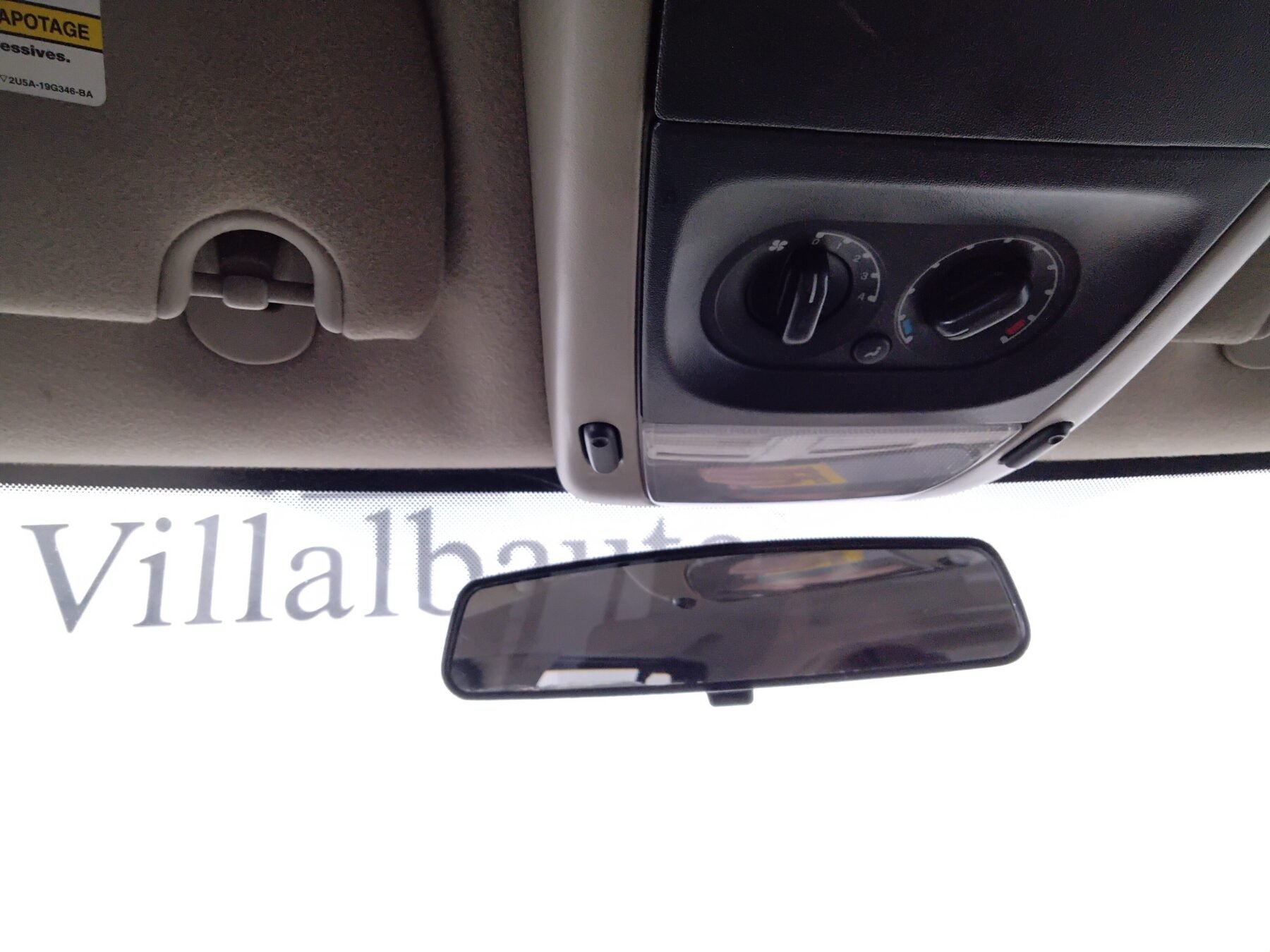 FORD Explorer XLT 4.0 V6