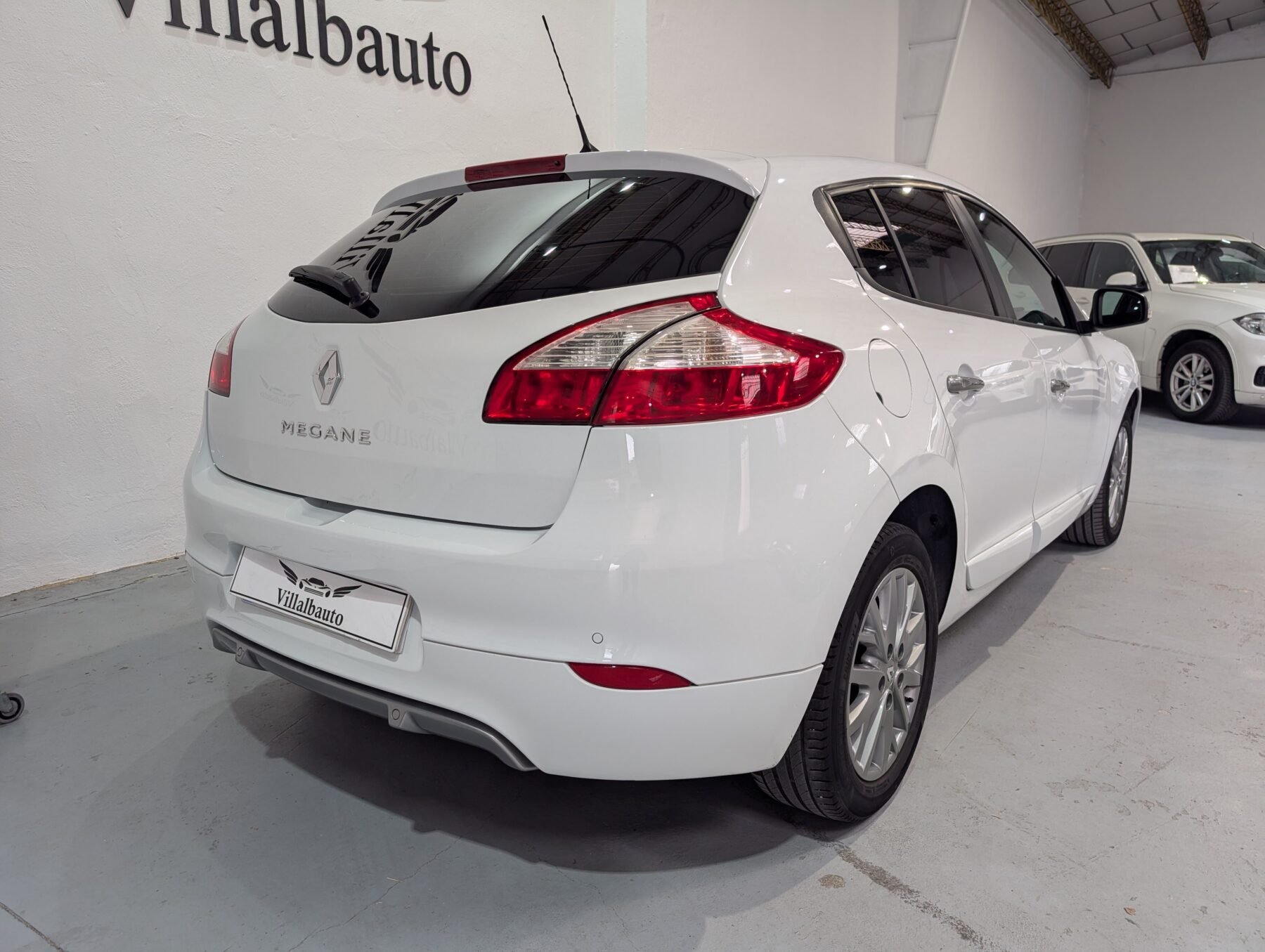 RENAULT Megane