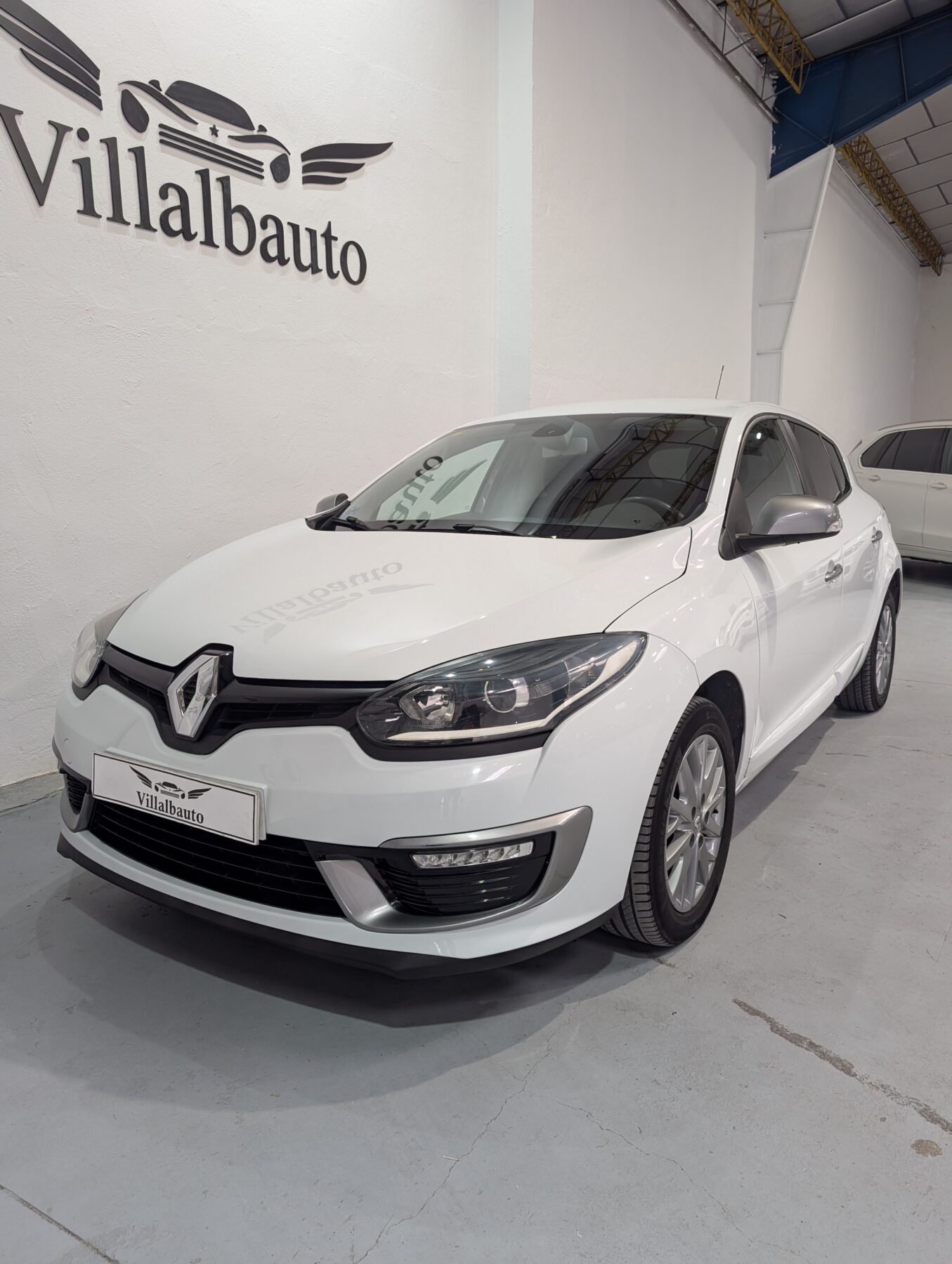 RENAULT Megane