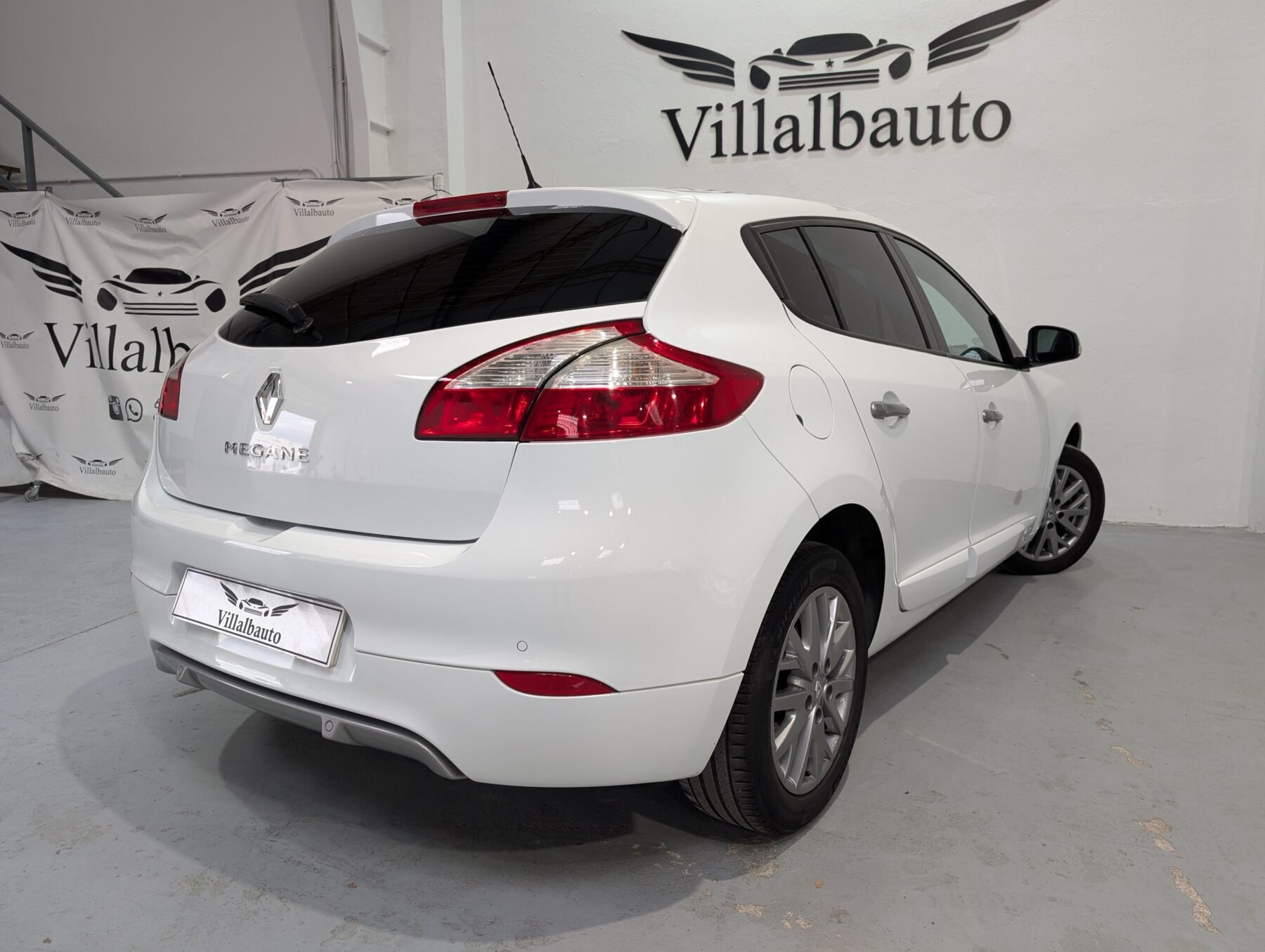 RENAULT Megane